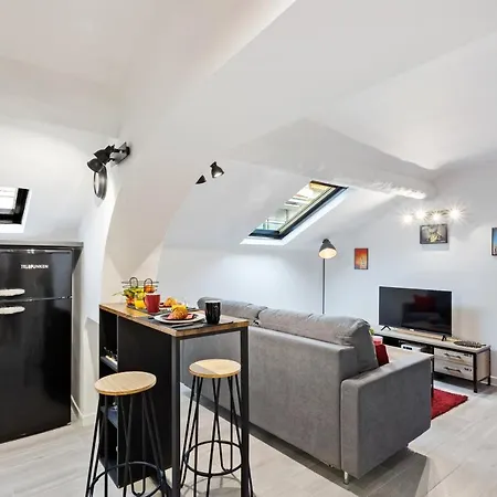 Daire Charming Studio Central